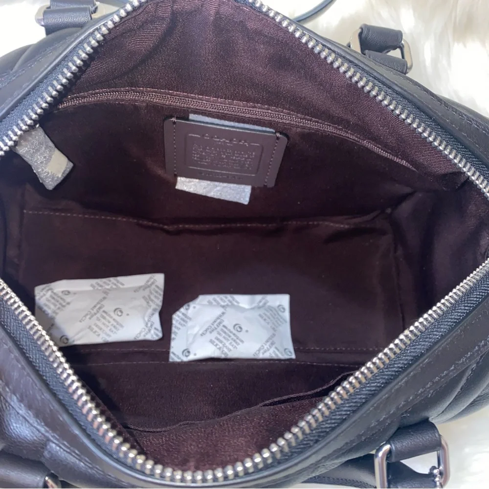 Coach leather purse New unopened